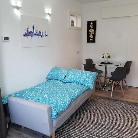 Star London Brent Street Cosy 1-Bed Hideaway Apartment Hendon Exterior foto