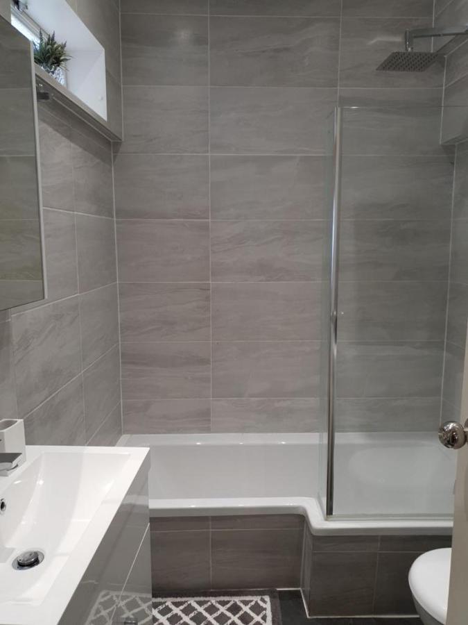 Star London Brent Street Cosy 1-Bed Hideaway Apartment Hendon Exterior foto